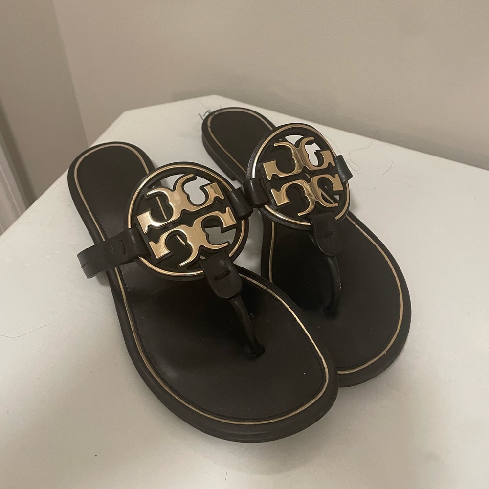 Tory Burch. Size 7 1/2. miller soft metal logo sandals